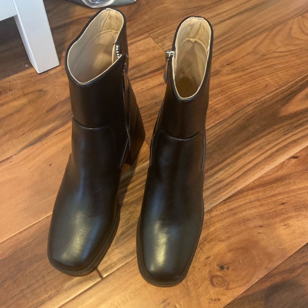 Princess Polly halo boots